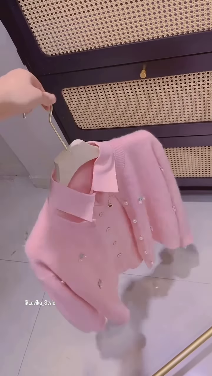 Charming and Elegant Embroidered Cardigan Set - Image 2