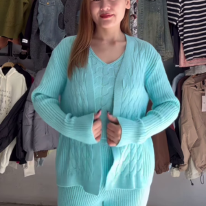 Textured Knit Co-ord Sets ๐งถ๐ฉถ With Cardigans & V-Neck Sweaters โ Black, Blue & Grey Variants