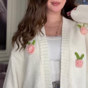 White Knit Cardigan with Pink Floral Appliqué 🌸🤍 – Button-Up Layer Styled with Gold Necklaces & Light Denim