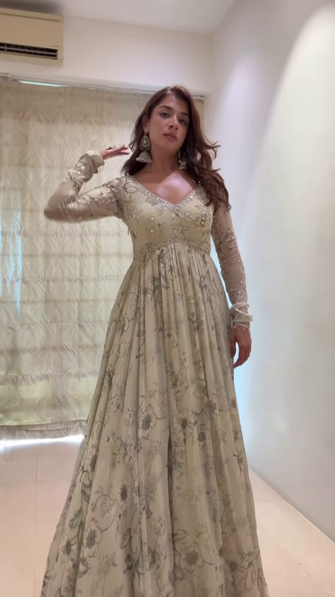 Maroon Straight Kurti with Golden Thread Embroidery – Elegant Daily & Festive Wear