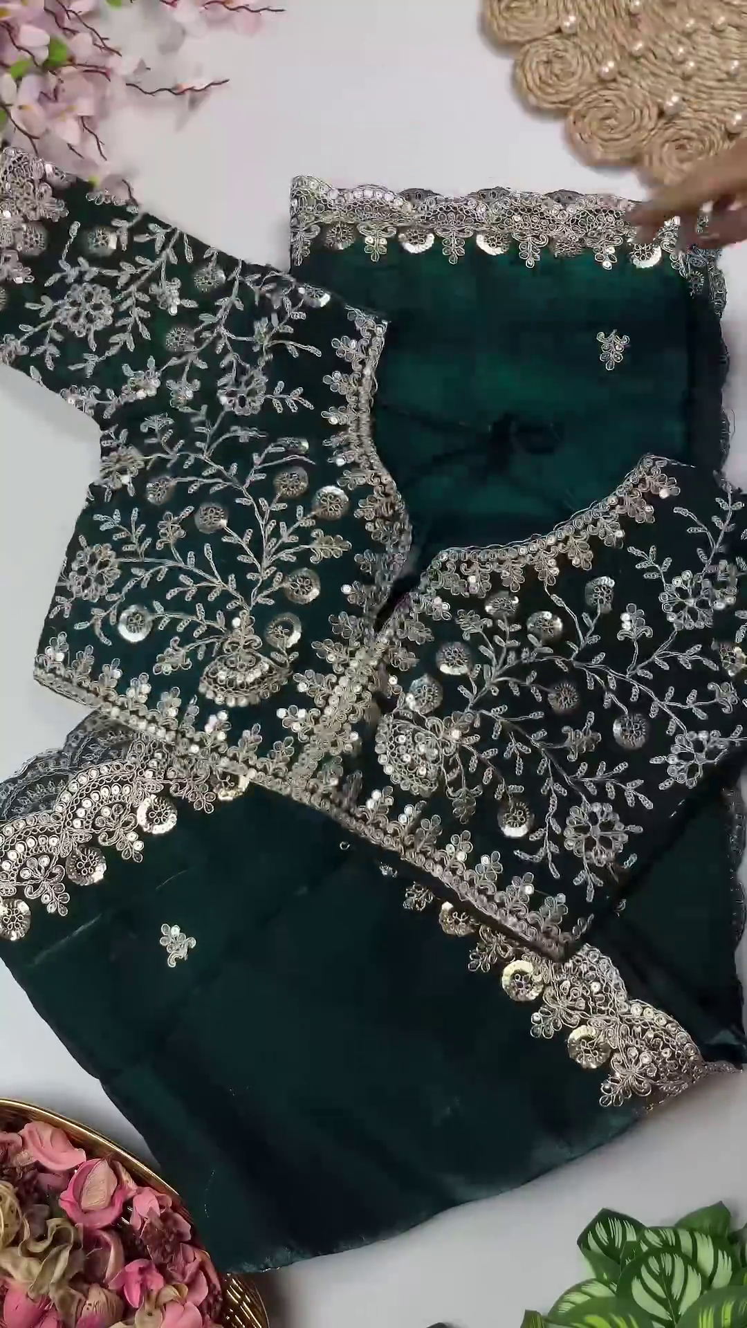 Grand Maroon Velvet Saree Set with Floral Zari jaal - Image 5