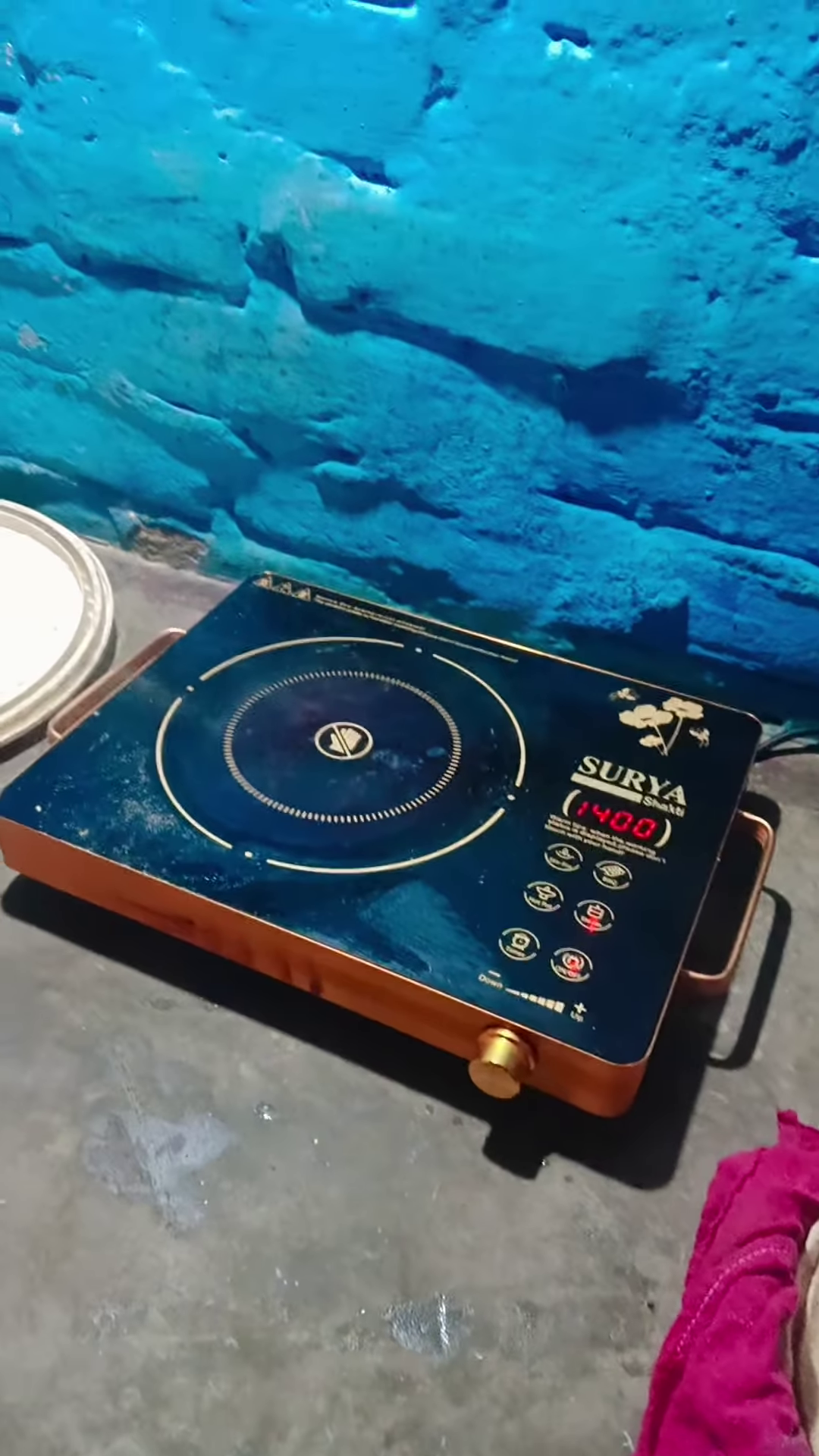 Portable Electric Induction Cooktop with Timer - Image 2