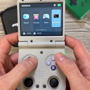 Foldable Retro Handheld Gaming Console – Portable Emulator Device with Classic Game Support