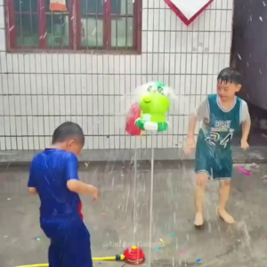 Outdoor Rotating Water Sprinkler Toy for Kids – Fun Backyard Summer Splash Game