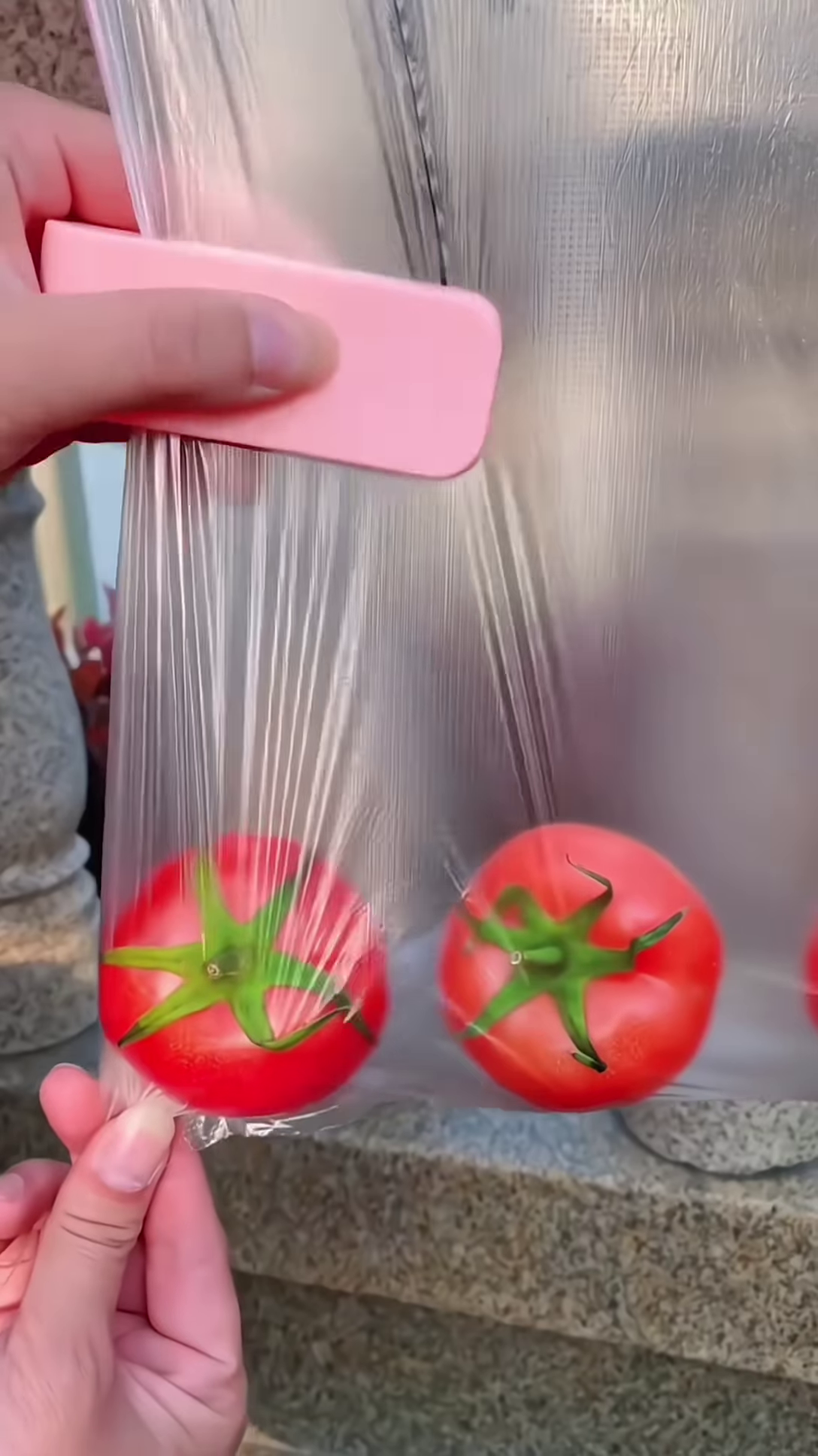 Portable Mini Heat Sealer – Reseal Bags in Seconds for Freshness On-the-Go - Image 4