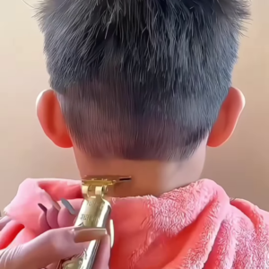 ✨ PrecisionPro  Gold Detail Trimmer – Style in Every Stroke