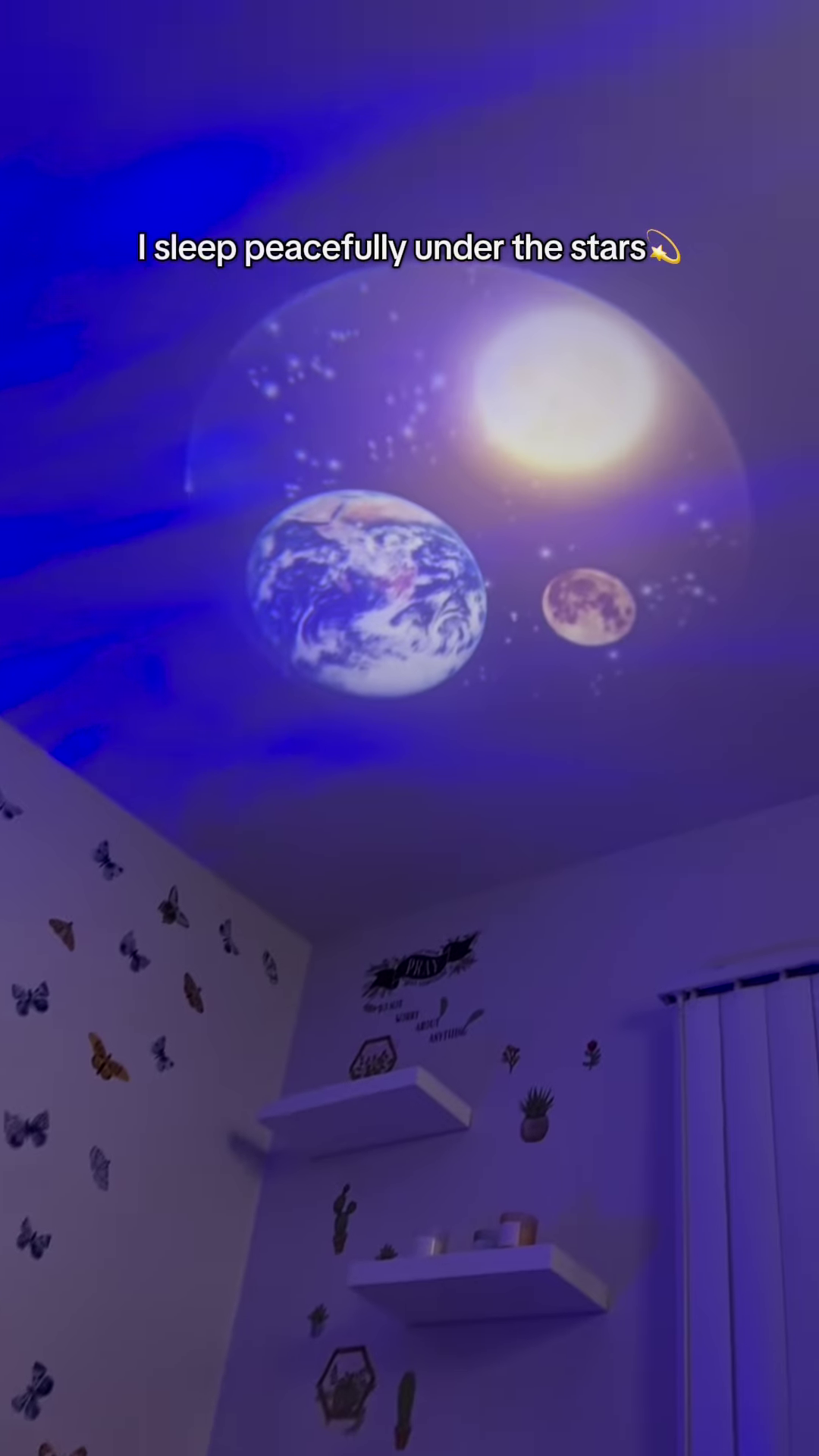 Mini Portable Pattern Projector Lamp - Decorative Night Light with Interchangeable Slides - Image 2