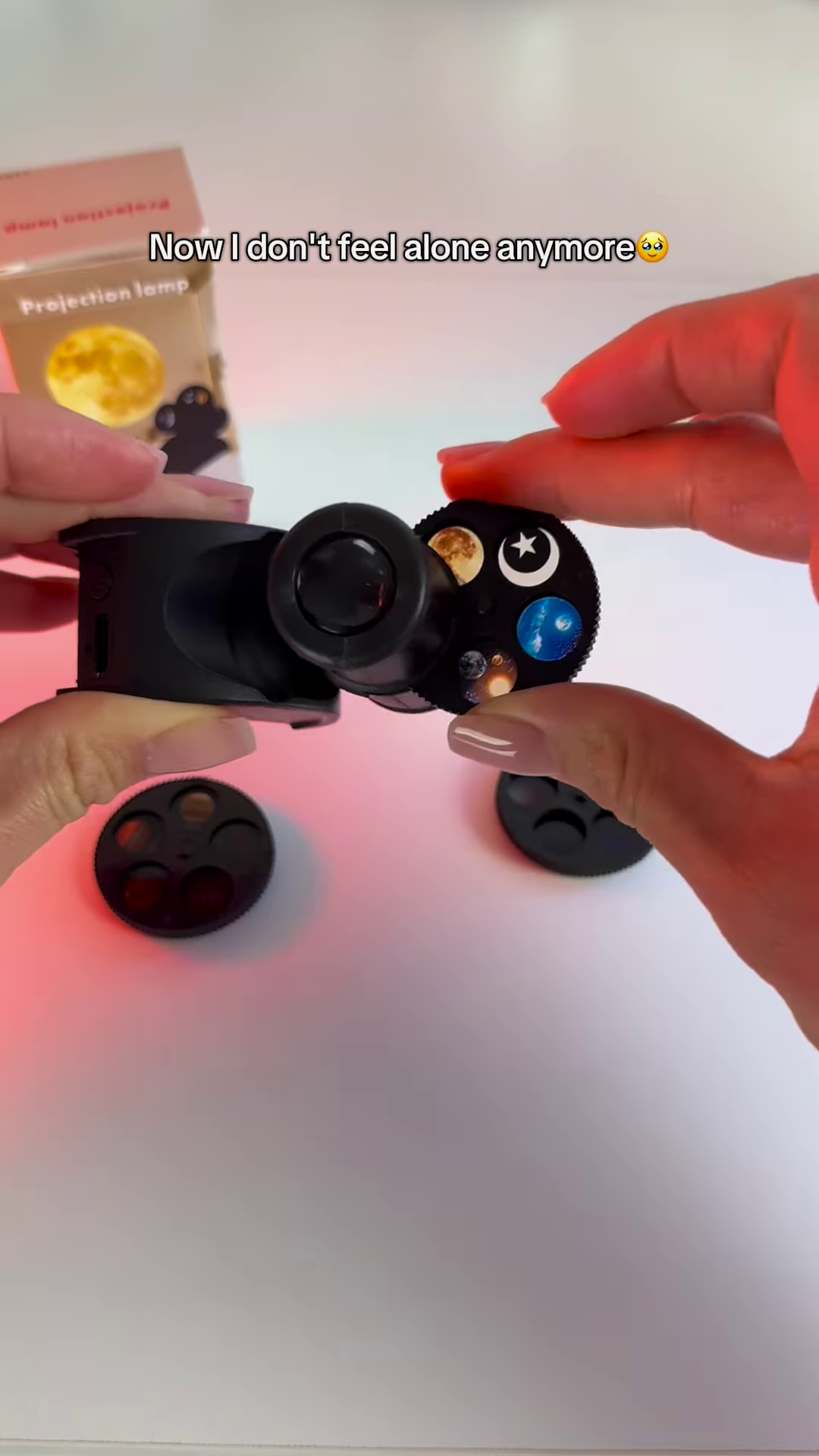 Mini Portable Pattern Projector Lamp - Decorative Night Light with Interchangeable Slides