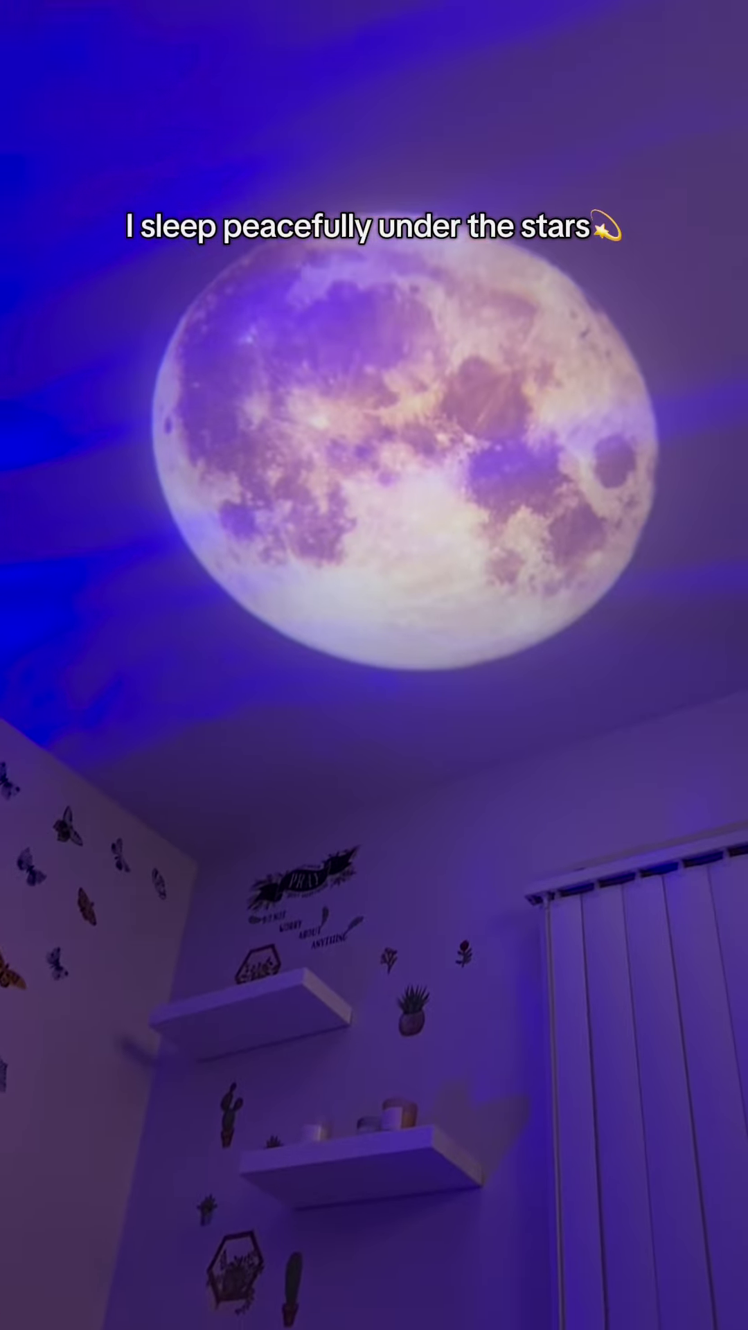 Mini Portable Pattern Projector Lamp - Decorative Night Light with Interchangeable Slides - Image 3