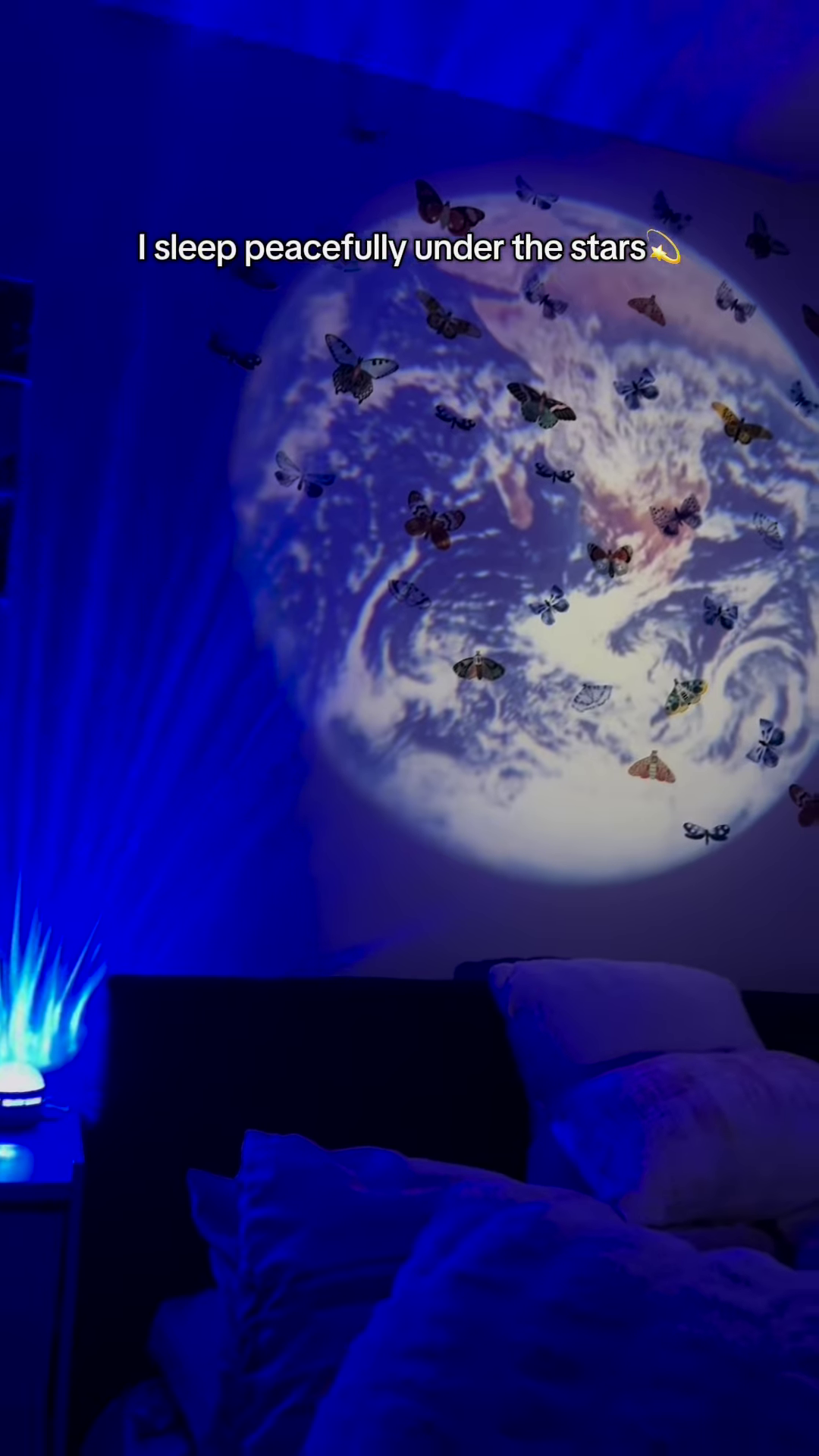 Mini Portable Pattern Projector Lamp - Decorative Night Light with Interchangeable Slides - Image 4