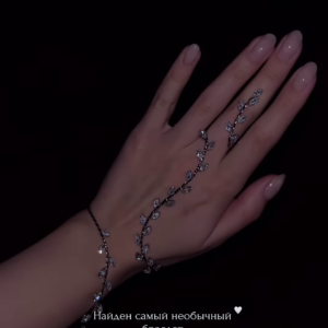 Delicate Silver-Toned Leaf Vine Bracelet with Sparkling Cubic Zirconia