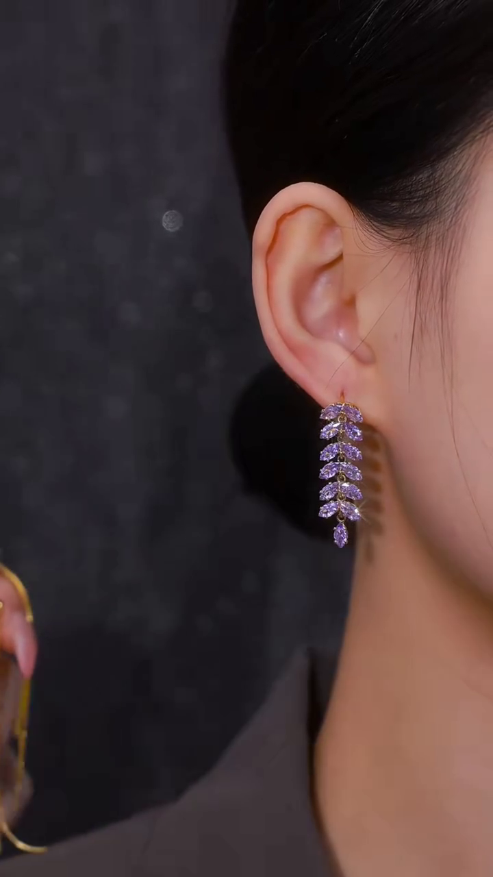 Exquisite Chandelier Style Dangling Earrings with Purple Rhinestones for Women - Image 2