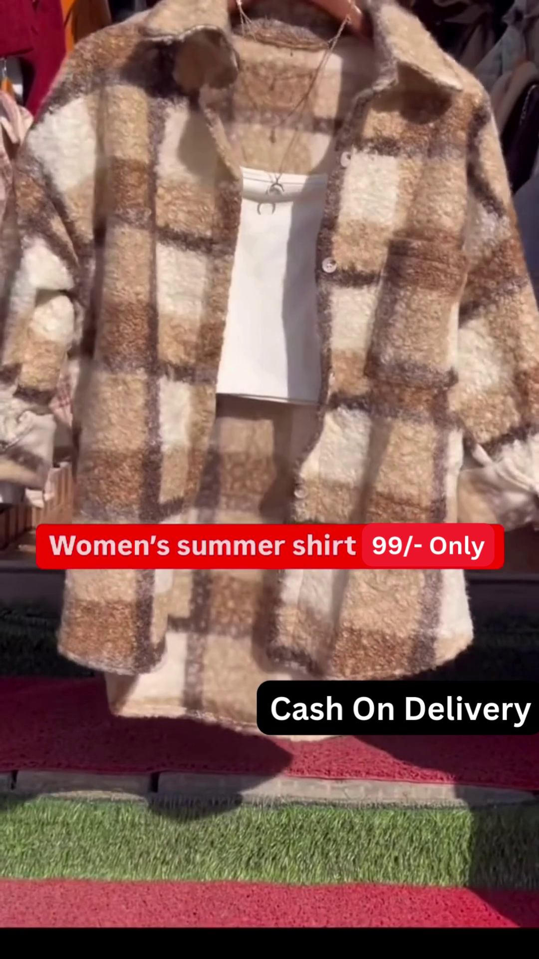 Stylish Women's Chunky Knit Striped Crop Top with Long Sleeves - Image 4