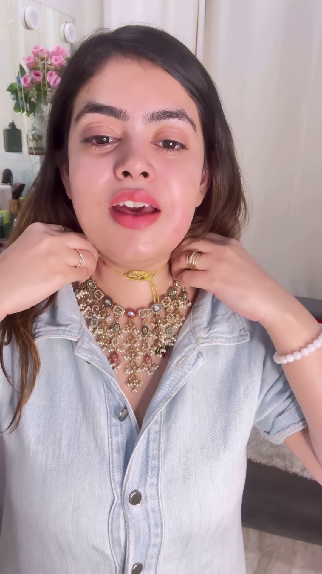 Exquisite Kundan Choker Necklace with Intricate Detailing and Pearl Drops - Image 5