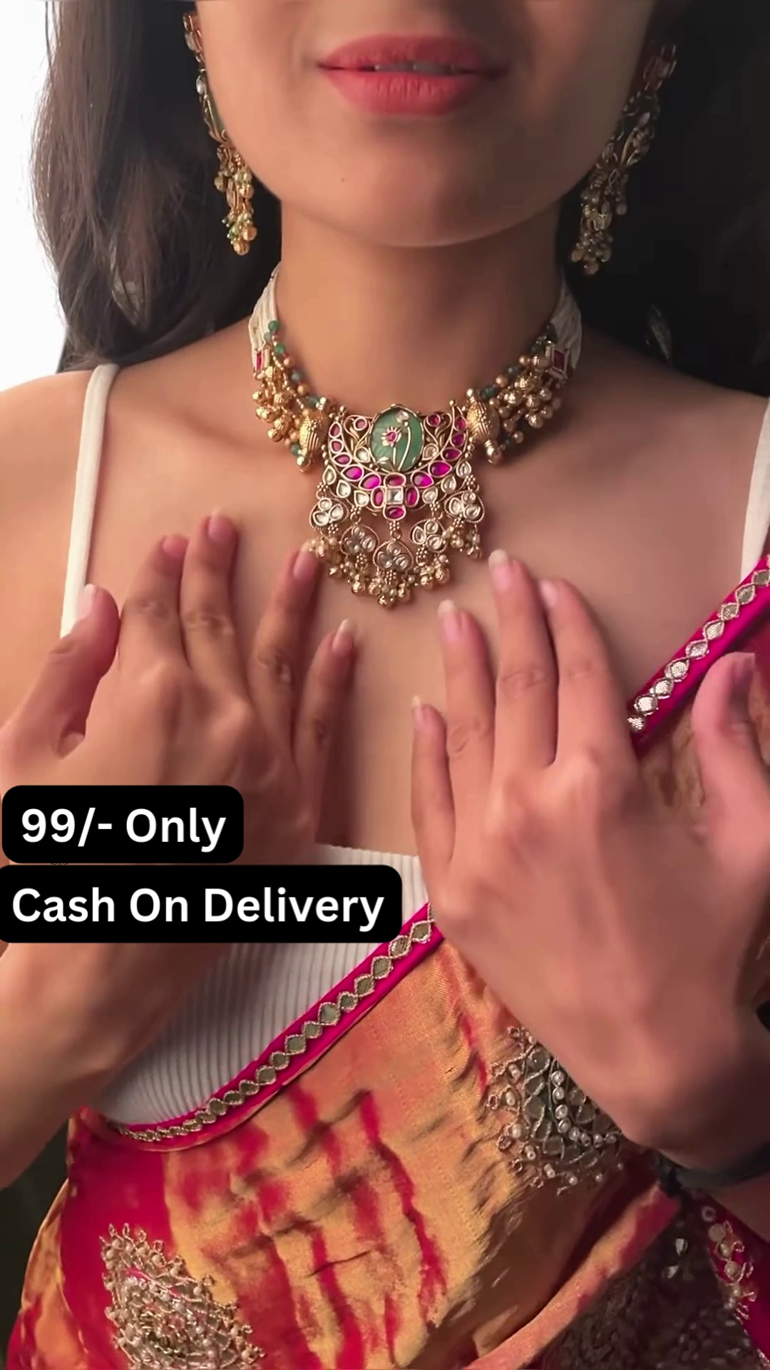 Exquisite Kundan Choker Necklace Set with Green Stone and Pearl Drops - Image 4