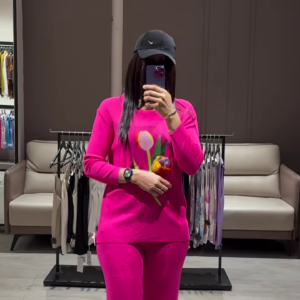 Vibrant Pink Knit Sweater and Wide-Leg Pants Lounge Set with Floral Appliqué