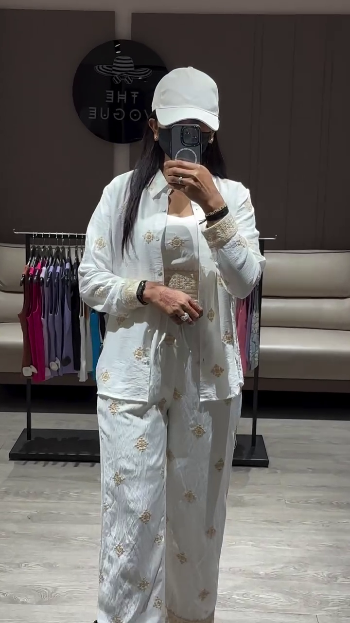 Elegant Black Embroidered Three-Piece Kurta Set with Long Jacket - Image 2