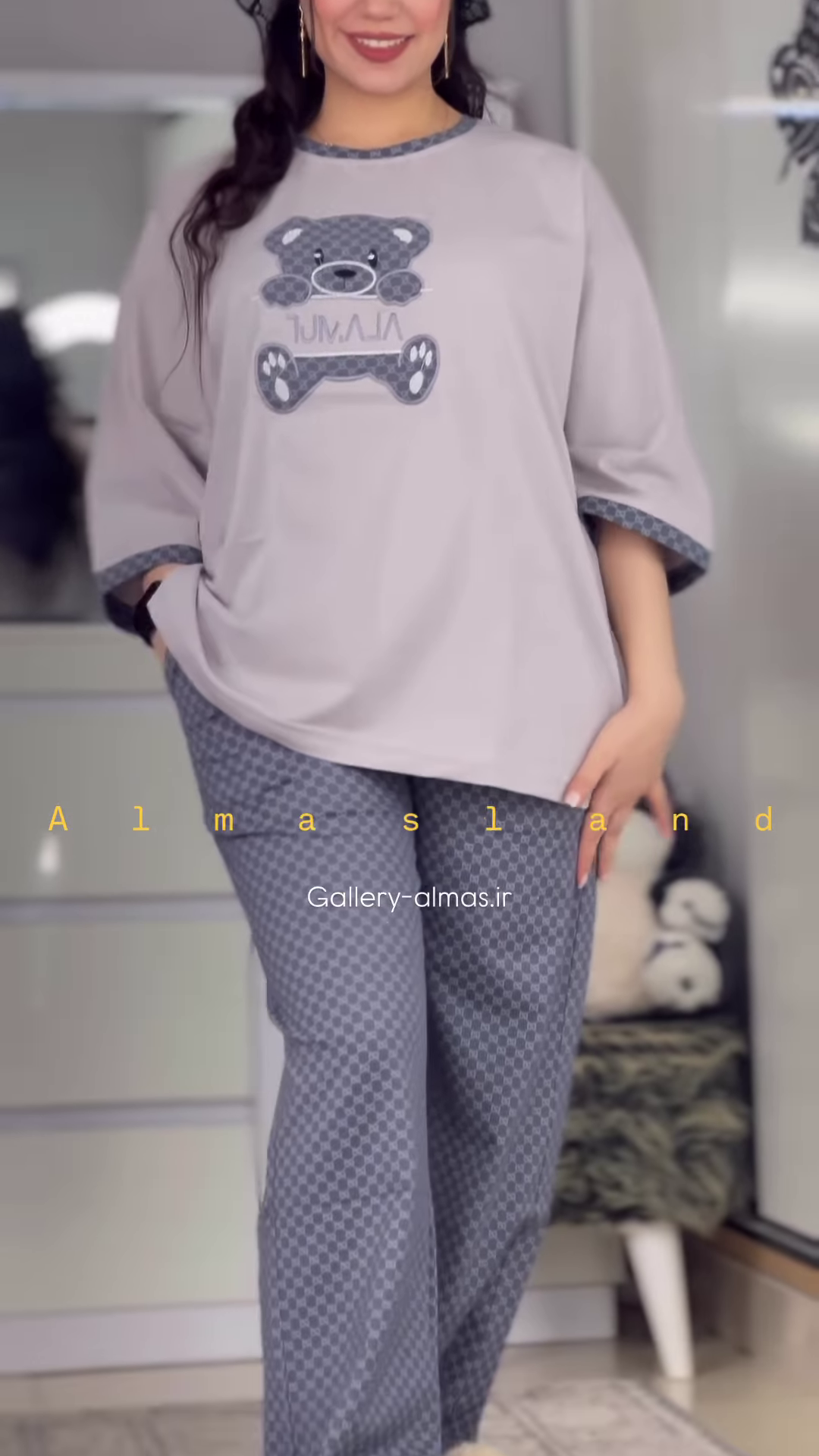 Cute Cartoon Graphic Long-Sleeved Pajama Top - Image 2