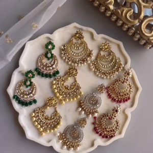 Exquisite Kundan Earrings and Tikka Set
