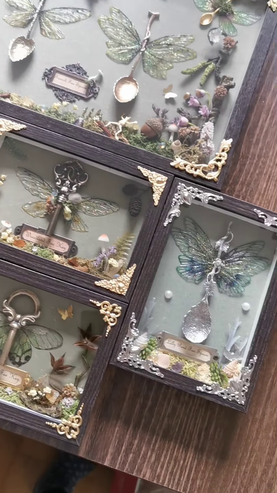 Enchanting Dragonfly Bracelet with Gemstone Detail - Image 10