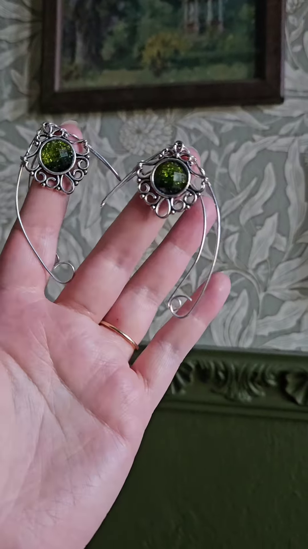 Enchanting Dragonfly Bracelet with Gemstone Detail - Image 8