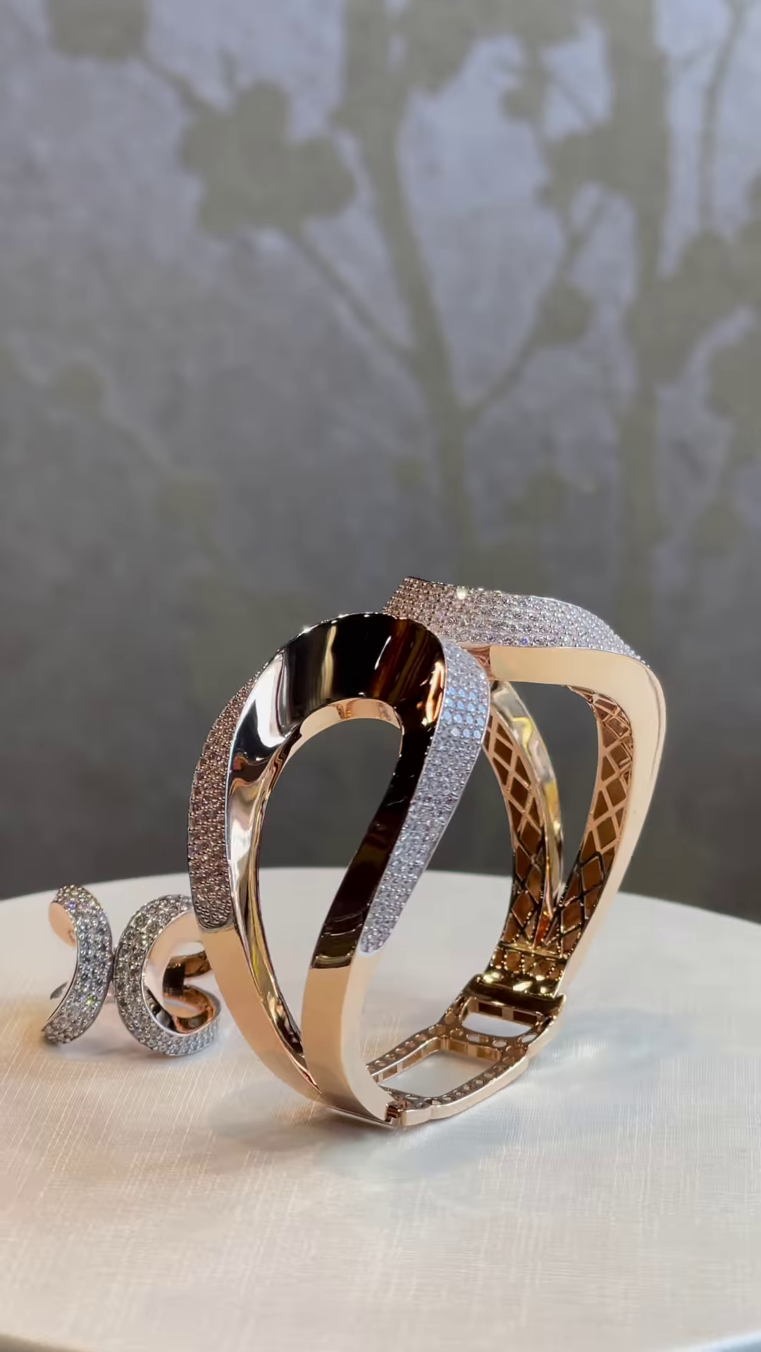 Exquisite Two-Tone Pavé Diamond Bangle and Ring Set with Sculptural Design - Image 4