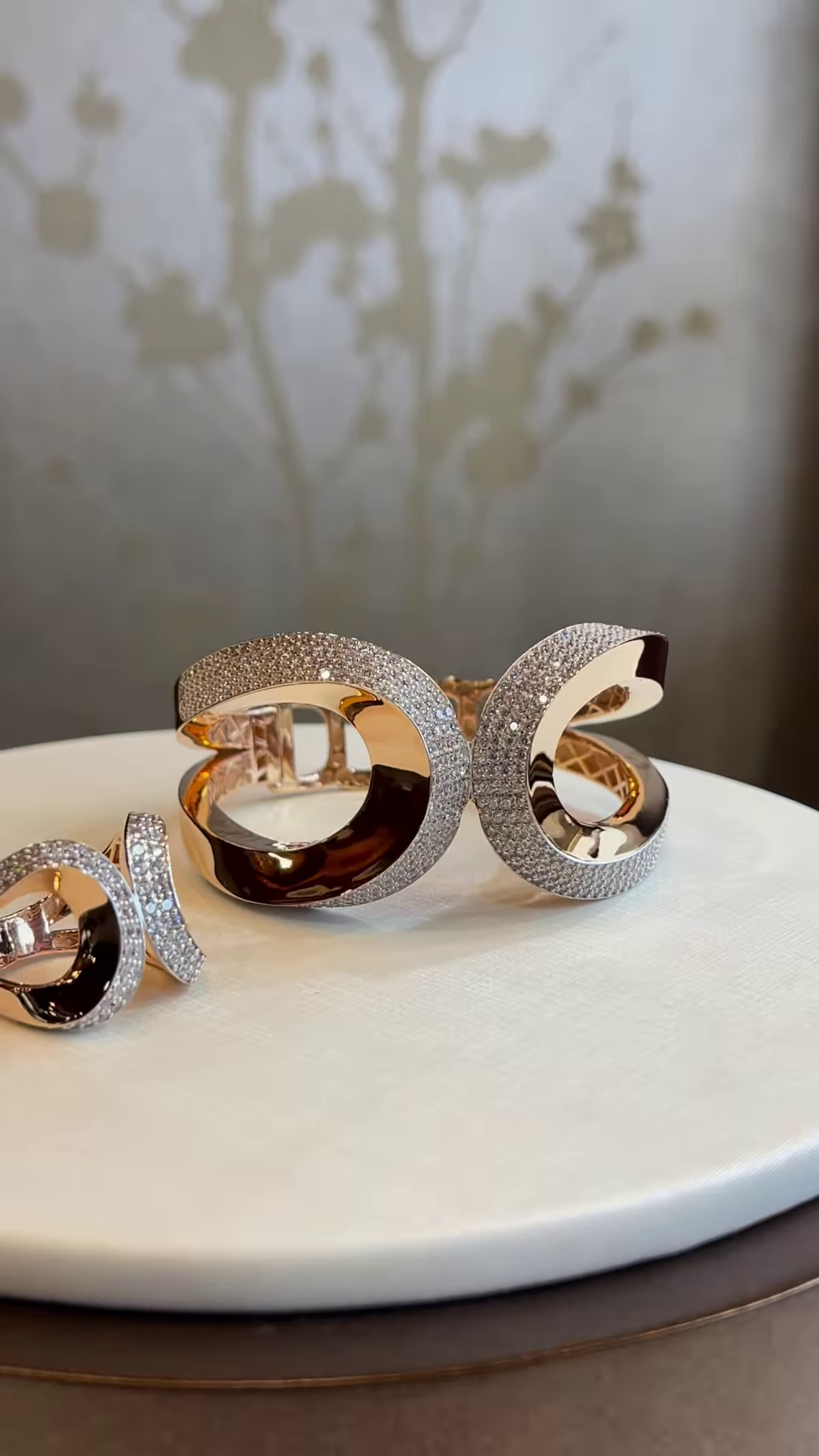 Exquisite Two-Tone Pavé Diamond Bangle and Ring Set with Sculptural Design - Image 2