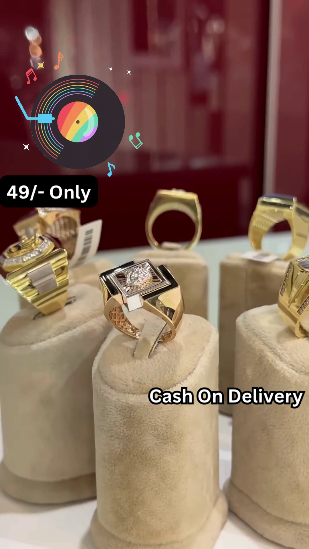 Bold Gold-Toned Statement Ring with Intricate Textured Design for Men - Image 6