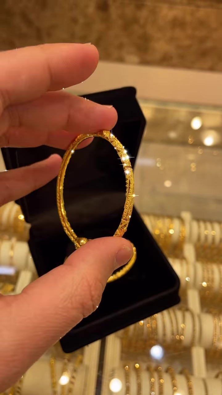 Exquisite Gold-Toned Bangle with Intricate Traditional Filigree and Textured Detailing - Image 2